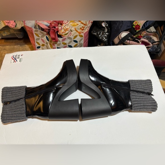 Womens Retro Boots Size 7.5 Y2K Side zip Faux Leather Chunky Heels - Picture 4 of 9